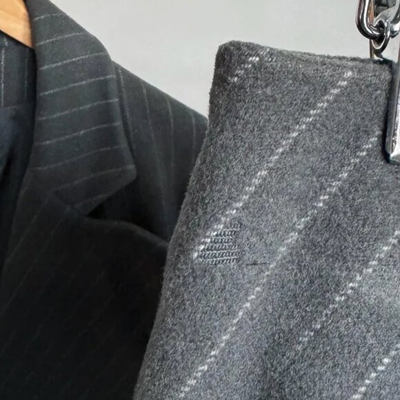 y2k chloe grey wool cropped blazer and mini skirt set - Picture 8 of 9